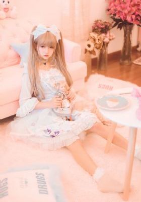 粉嫩Av无码一区二区三区绯色_十万网红美女美酱