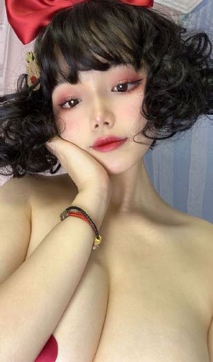 欧洲，国产成人精品aaa_720在线观看高清